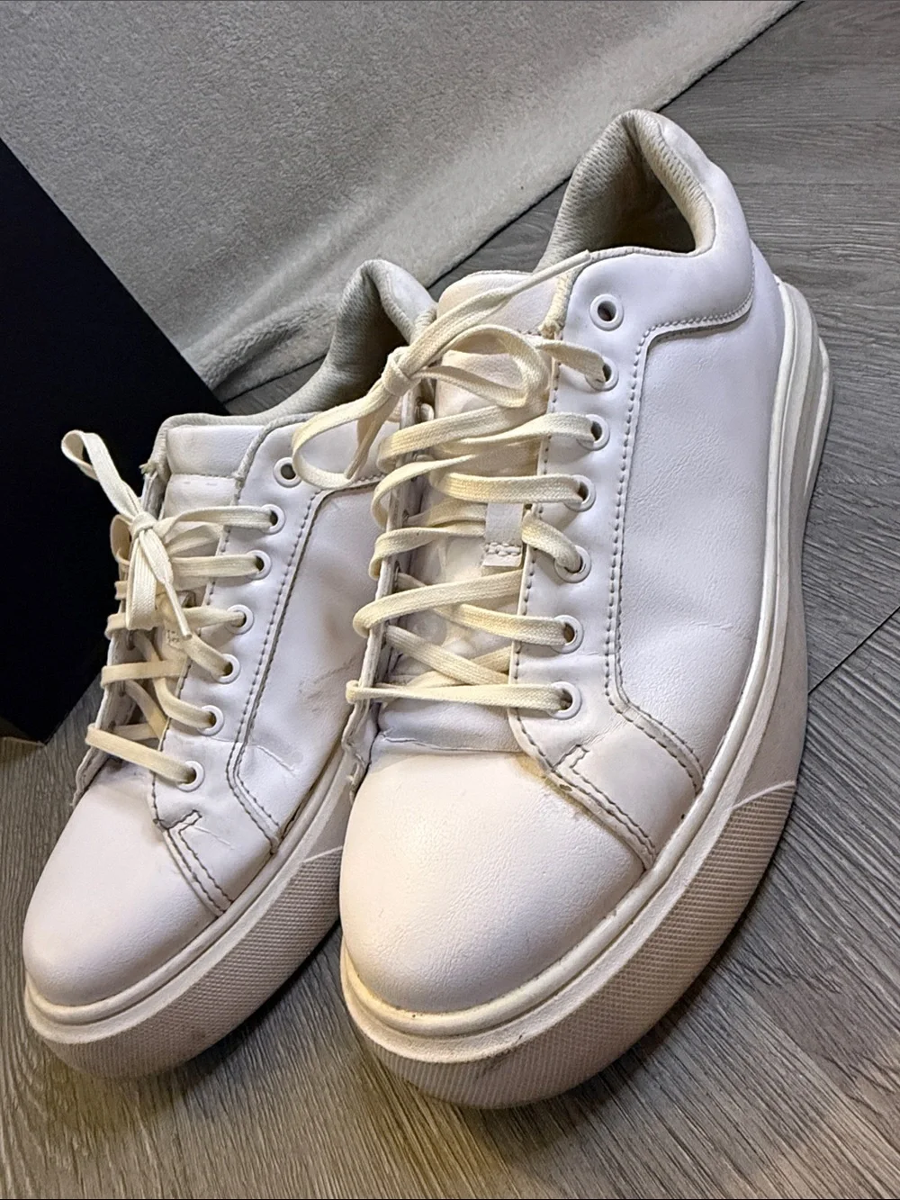 Zara Men White Leather Low-Top Sneakers - Size 41